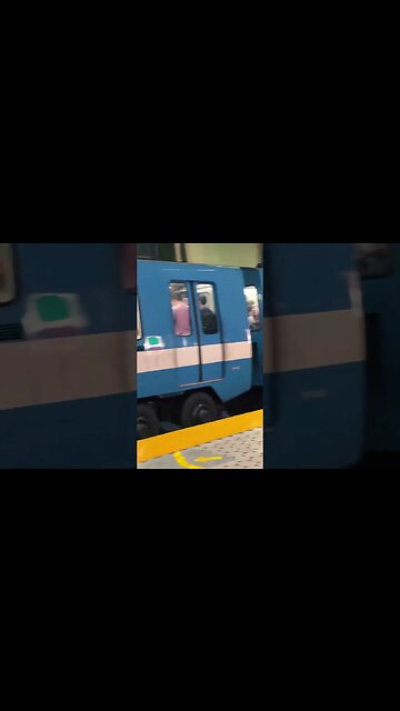 Up-close Old metro #montreal #viralvideo #train #travel