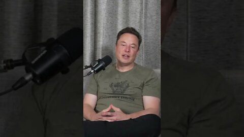 Elon Musk compares Bitcoin and Dogecoin