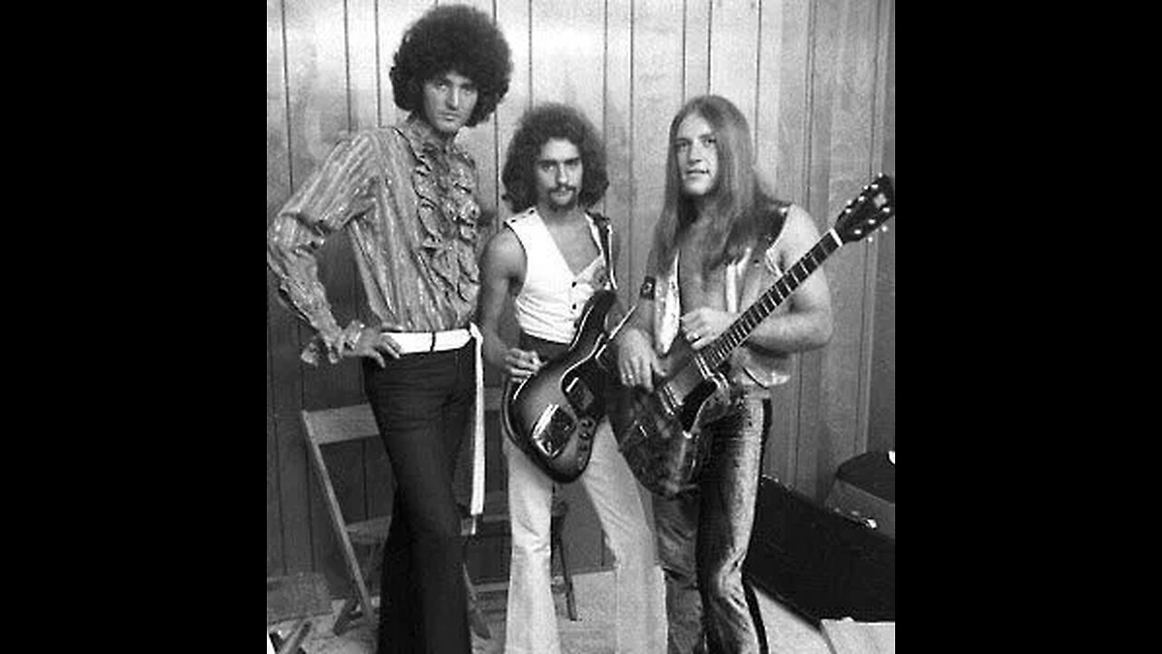 'Inside Looking Out' (live) by Grand Funk Railroad