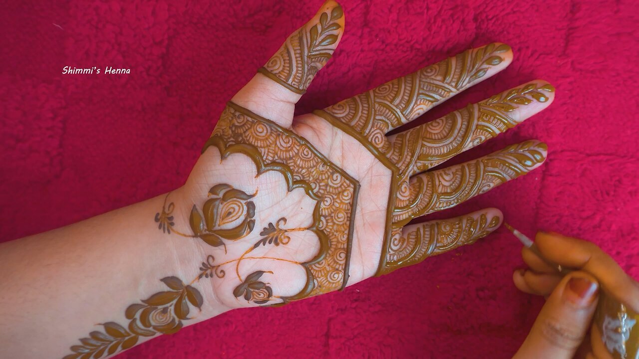 Gorgeous Mehendi Design For Front Hand