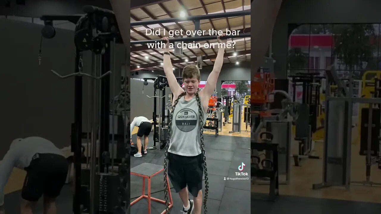Did I get over the bar with a chain on me? #gym #chinups #vikings #chains #challenge #bigmuscles