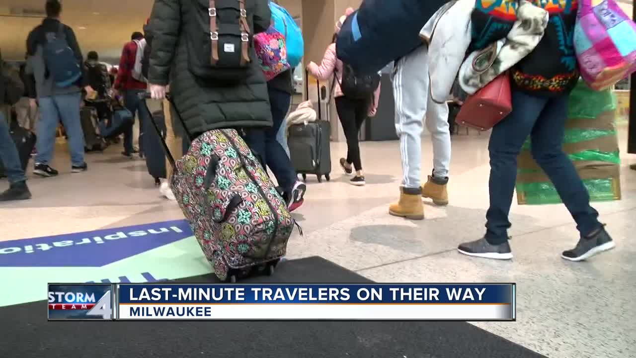 Last-minute Thankgiving travelers are on their way