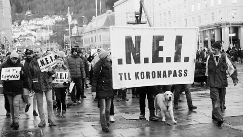 Spontan marsj mot koronapass i Bergen 8. januar 2022