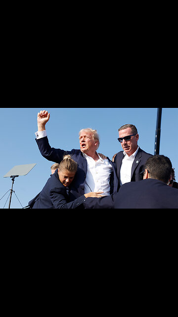 🚨#BREAKING: New video shows the moment shots were fired