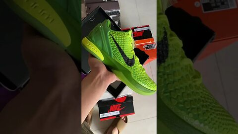 Kobe 6 Proto Grinch from Pandabuy with zoom cushion