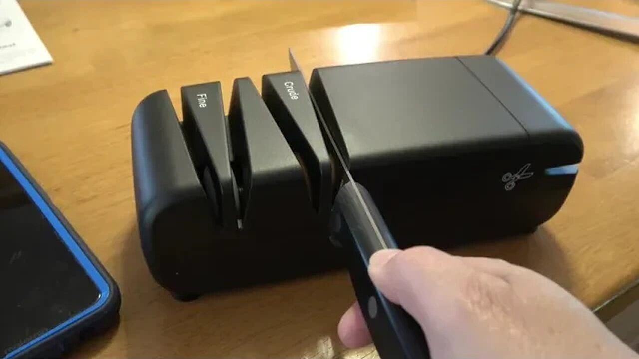 The Aircover Knife Sharpener. Is it a cheaper option than paying to have knives sharpened?