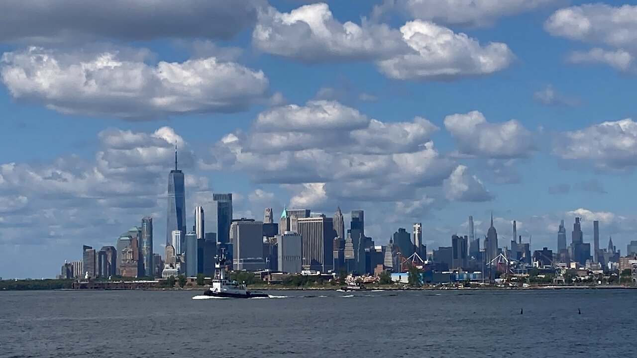 Walking Brooklyn: Sunset Park (Bush Terminal Park > Brooklyn Army Terminal)