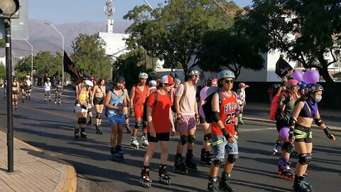 Patinando ⛸💨🌟 Ruta Playera 2022🌟 📍 Av. Apoquindo 🌎 Santiago Chile 📅 08.01.2022