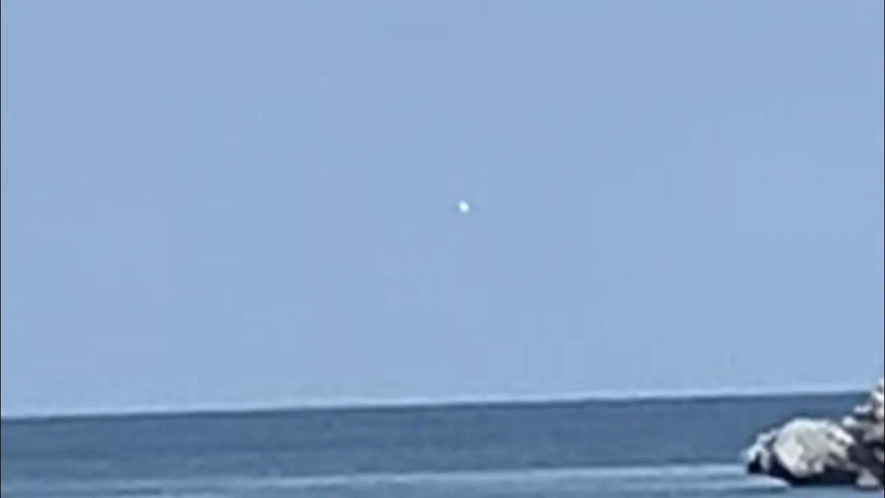 Third UFO sighting I caught on video in 4 months off of Hat Tham Pang on Ko Sichang Island