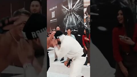 SteveWillDoIt defeats Bradley Martyn