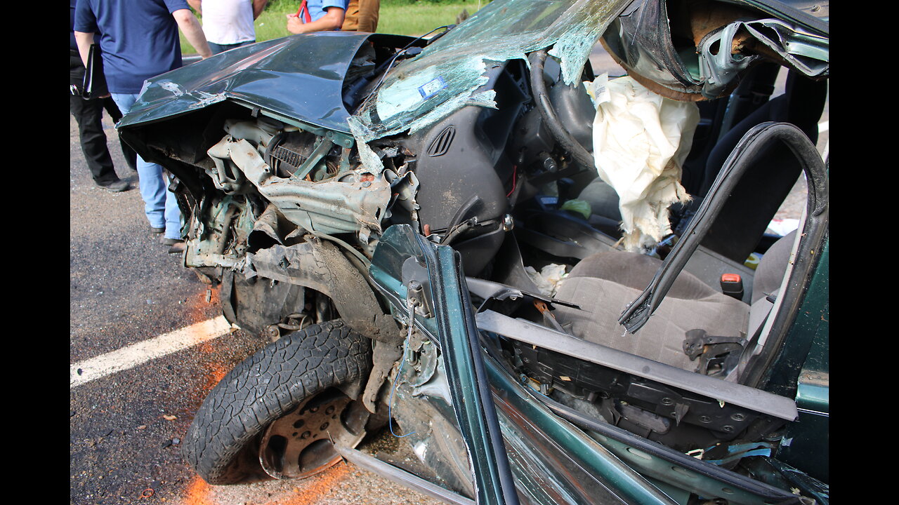 SUV vs 18 WHEELER FATALITY, CORRIGAN TEXAS, 06/10/24...