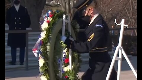 Análisis simbólico de la CEREMONIA EN ARLINGTON 20-01-2021