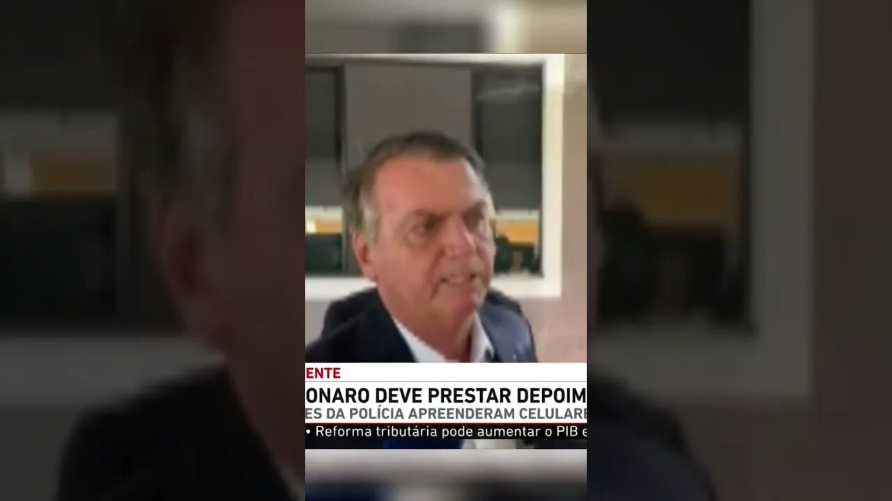 PF faz busca e apreensão na casa de Bolsonaro