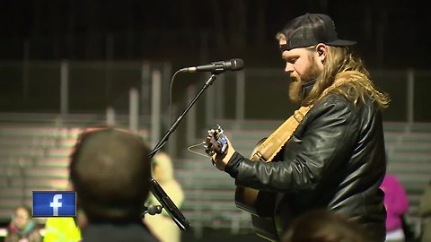 Wisconsin man dedicates performance to missing girl