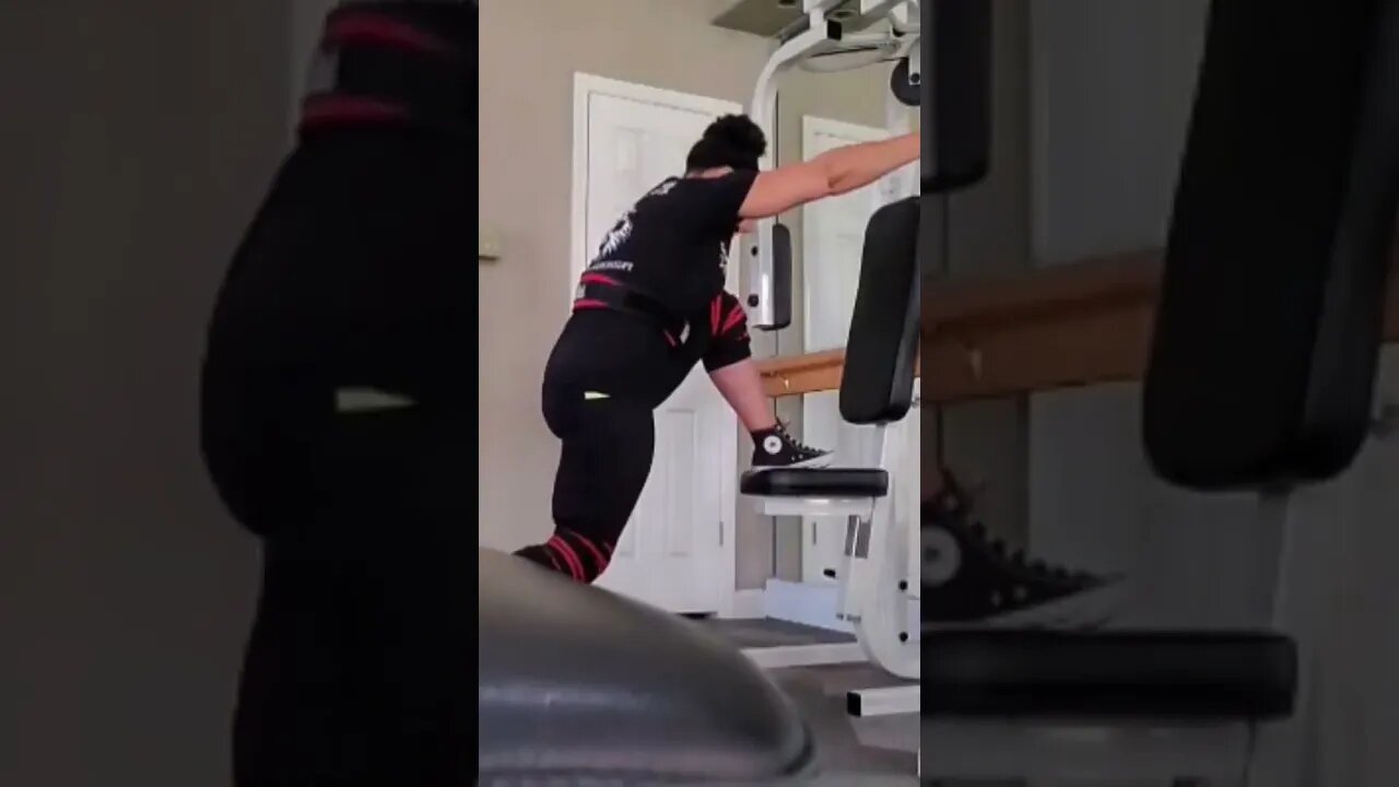 Step Ups #Hamstring #Glutes Tie-Ins🥵😤 #fitover50 #youtubeshorts #legday #over50andfit #gluteworkout