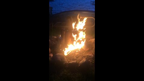 Bonfire 🔥 Flames Burning Farts 💨