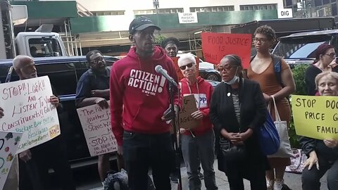 The #BringBackCarePackagesNY Rally outside @GovKathyHochul office 633 3rd Ave @RAPPcampaign pt 2