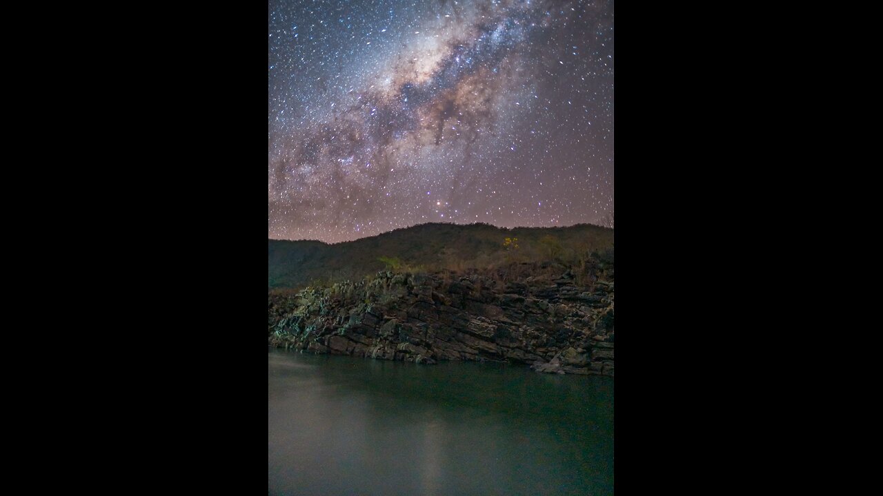 upbeat music with time-lapse of stars flowing to music reflecting off water #music #ASMR