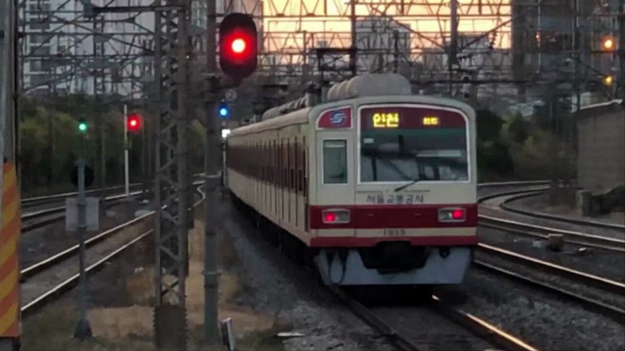 Seoul metro line.1 trains