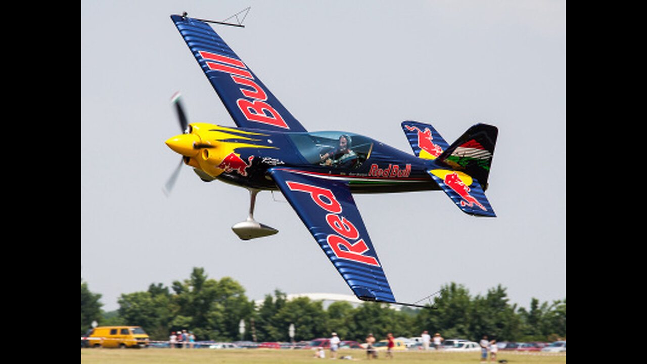 Gôtovany Jasná majster sveta pilot v leteckej akrobaci Peter Besenyei 24.8.2024