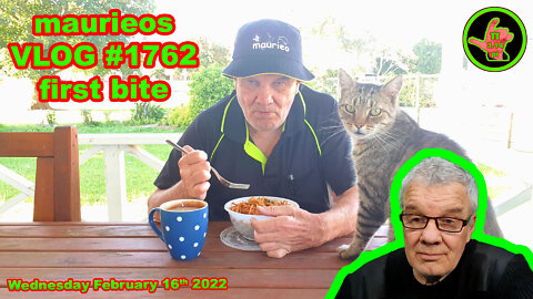 maurieos VLOG #1762 first bite
