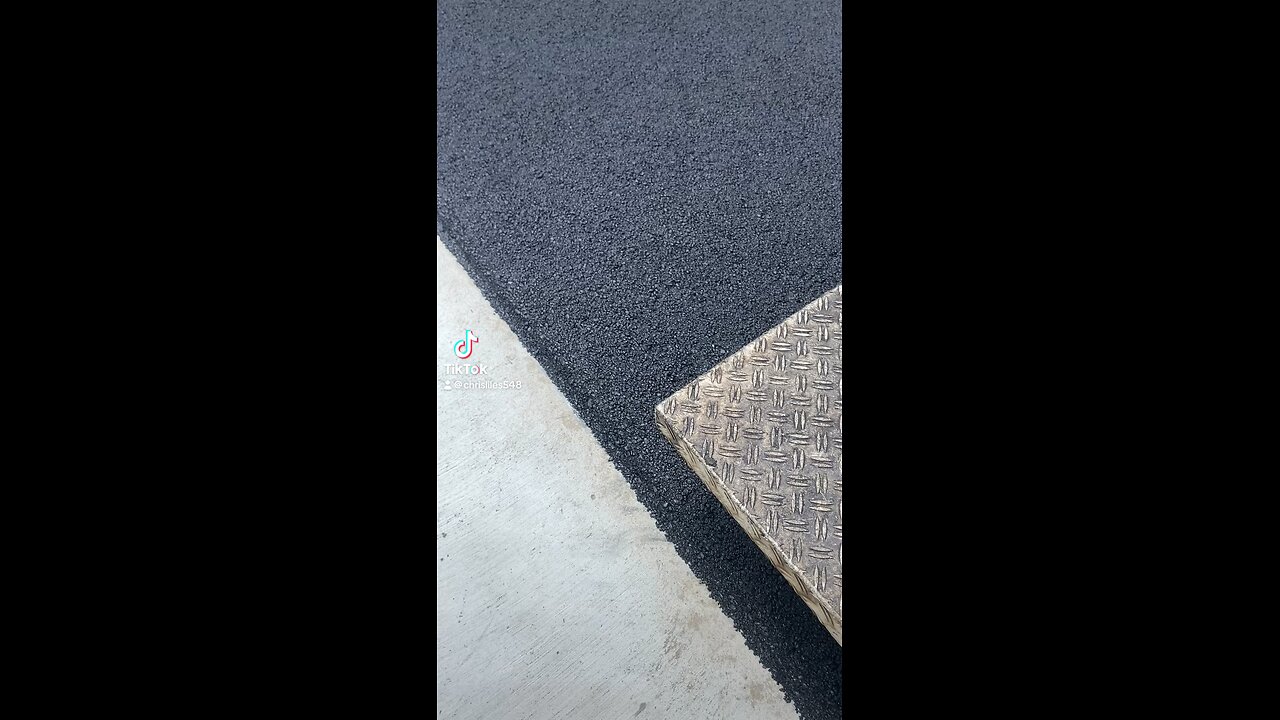 Rakeless curb and gutter