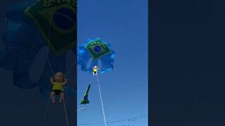 Pipa Paraquedinha com boneco e bandeira do Brasil #shorts