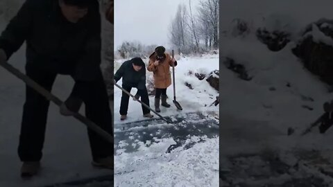 Cutting HUGE 30cm Frozen ICE in the ice-hole at -25° | 07.12.22