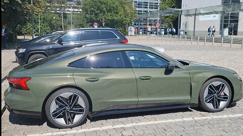 [8k] Audi RS e-tron GT Tactical Green Metallic looks good in the sun!