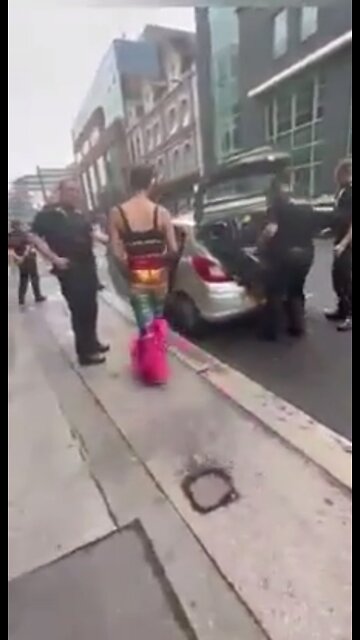 POLICE & DRAG QUEENS WORKING TOGETHER TO GROOM CHILDREN!