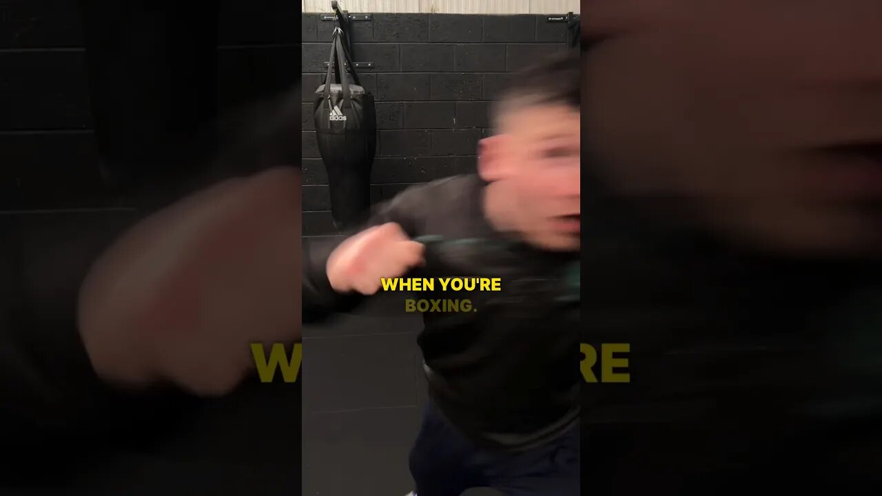🥊💪 Unleash the power of your body: Discover the explosive technique of body rocking in boxing💥👊