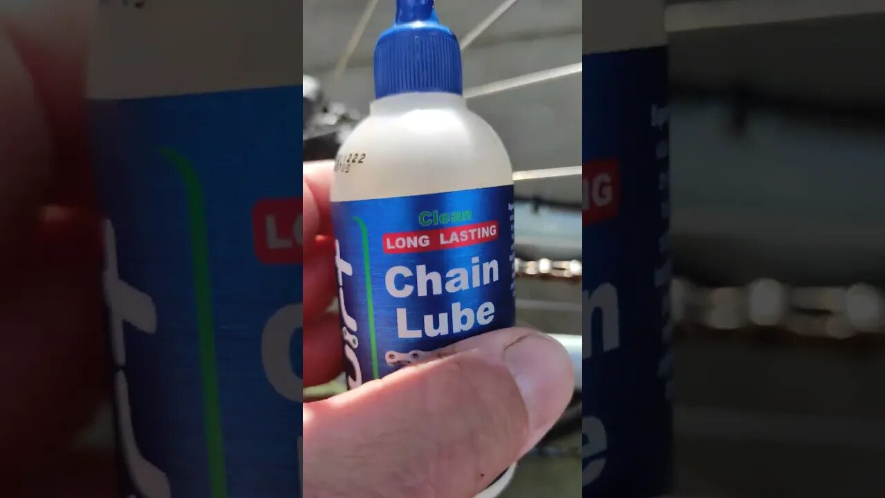 Squirt wax lubricant