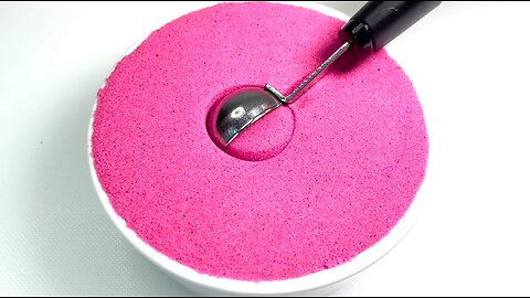 VERY SATISFYING Kinetic Sand scooping, cutting, and squishing ASMR