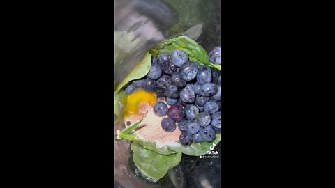 Vegan, carnivore smoothie