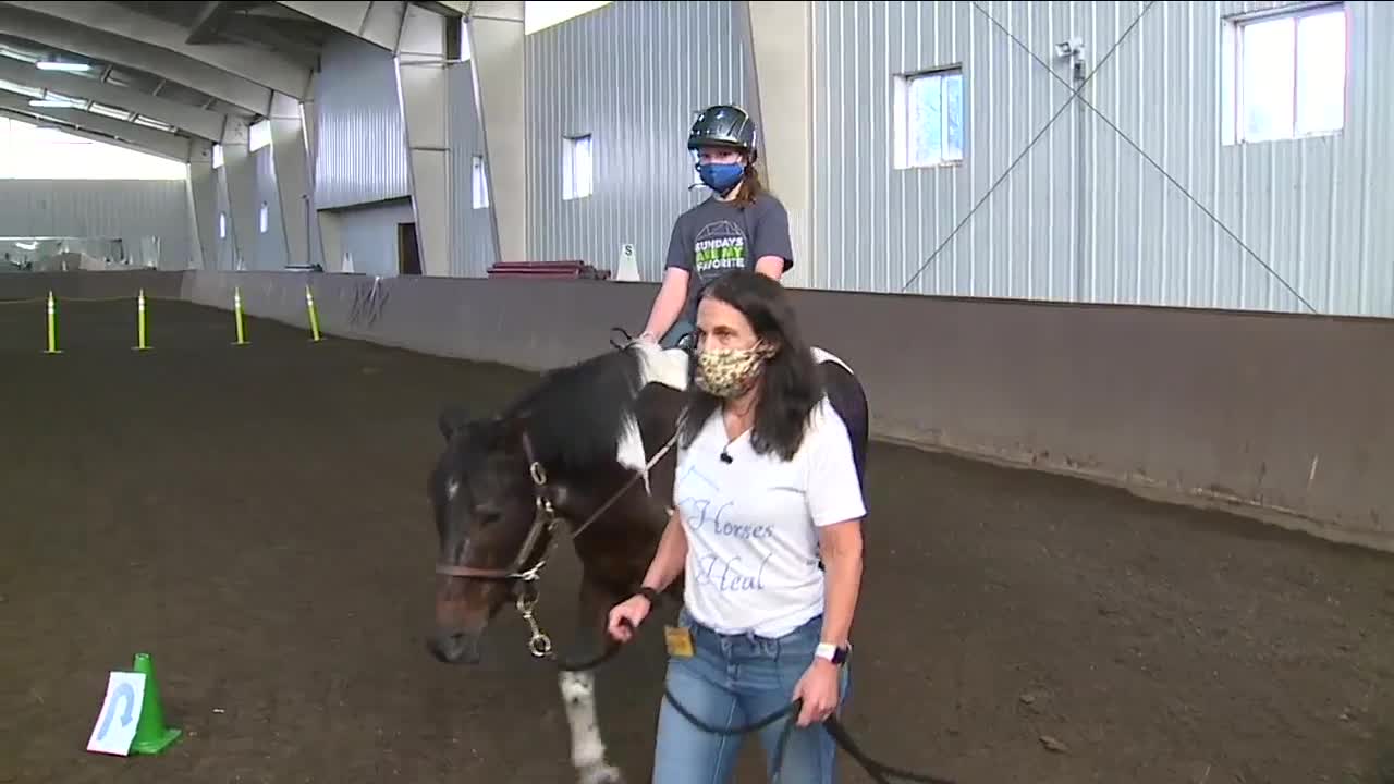 Denver7 Everyday Hero shares the healing power of horses with riders