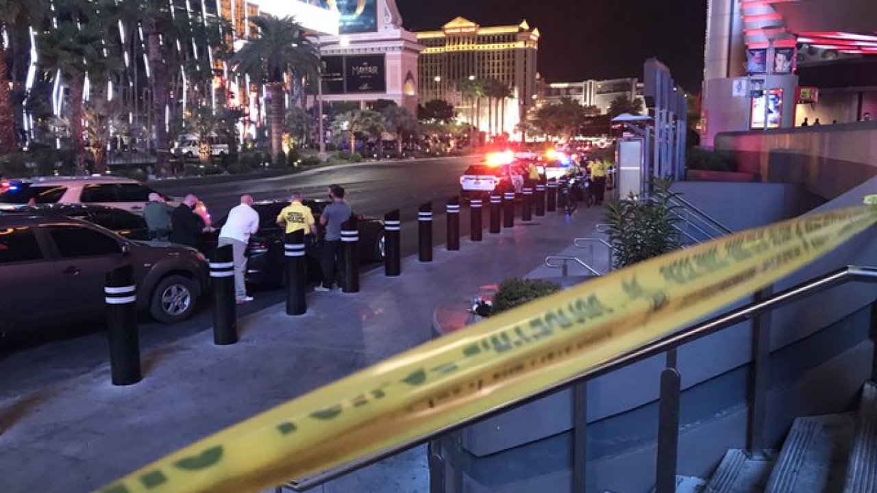 LVMPD looking for man who shoot another on Vegas Strip