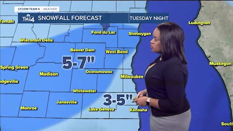 Snowstorm moves across Wisconsin