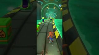 Nitro Lab Assistant Battle Run Gameplay On Sewer or Later - Crash Bandicoot: On The Run!