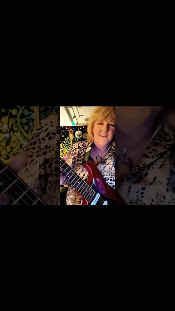 Santana guitar style improv/ Smooth by Cari Dell female lead guitarist