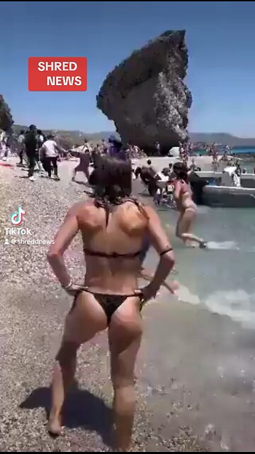 Illegal Immigrants Land on Spanish Beach, Shocking Tourists