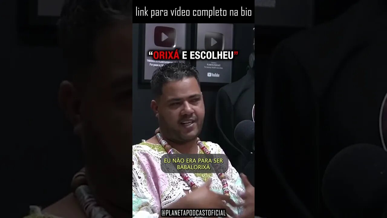 “ORIXÁ TÁ PEDINDO PRA VC…” com Pai Lucas (Candomblé) | Planeta Podcast (Sobrenatural) #shorts