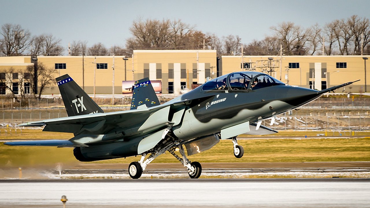 U.S. Air Force selects Boeing T-X as its new advanced pilot training aircraft