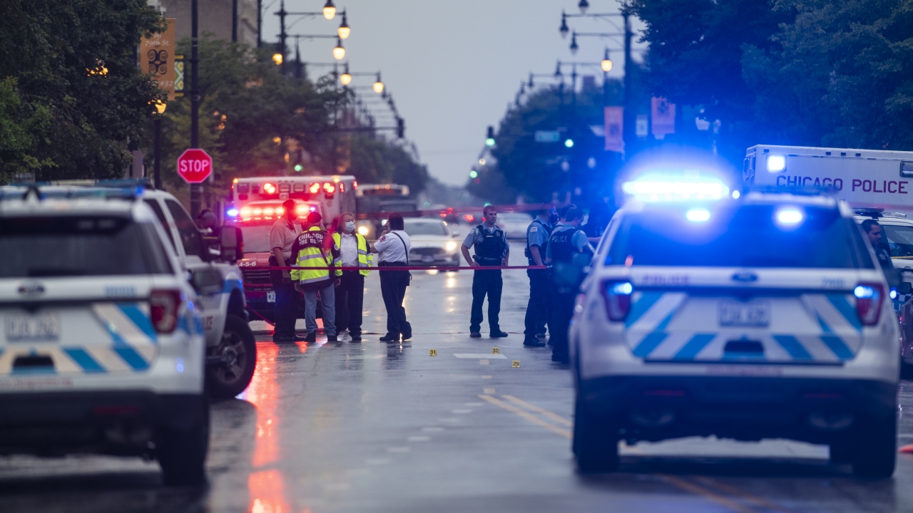 15 Injured In Shooting Outside Funeral Home In Chicago