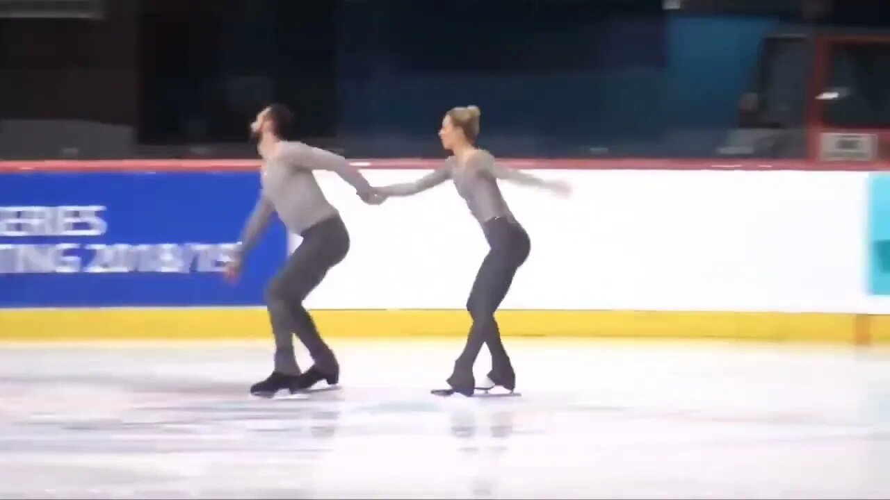 *Scary Fall - Please Beware* - Ashley CAIN / Timothy LEDUC, GOLDEN SPIN ZAGREB PAIRS FS Dec95 20