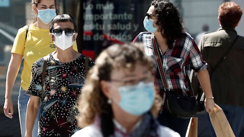 Simón: El uso de mascarillas sin distancia "tiene que discutirse"