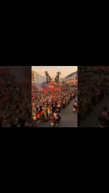 لحظة استقبال المغاربة لأسود الأطلس في الرباط