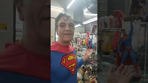 Super homenagem estátua do Kryptoniano mais amado do universo