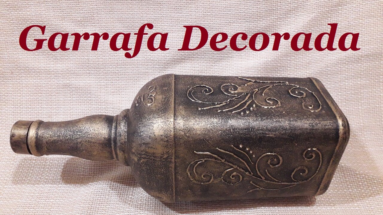 GARRAFA DECORADA COM ARABESCOS - RECICLANDO GARRAFAS DE VIDRO - @lucibuzo ​