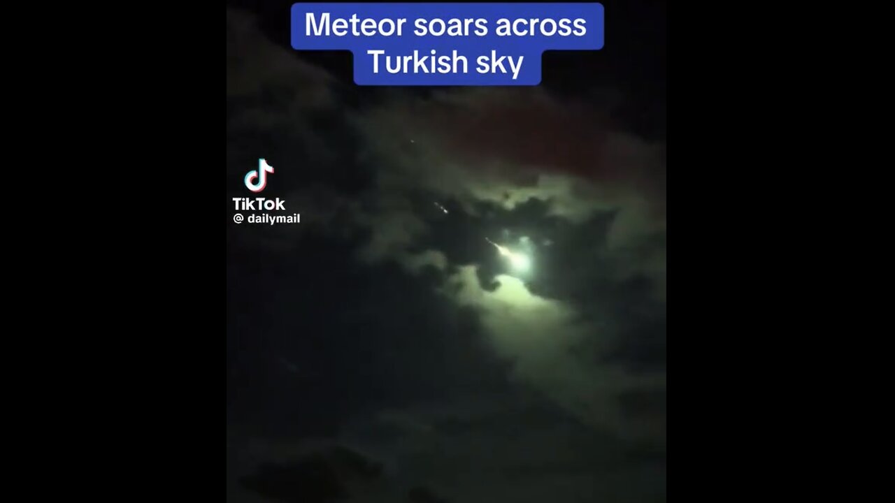 GIANT METEOR SPOTTED🎆🎑🌄ACROSS TURKEY SKY🇹🇷🎇🎑💫