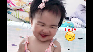 HahaBaby - Hmm hmm yum